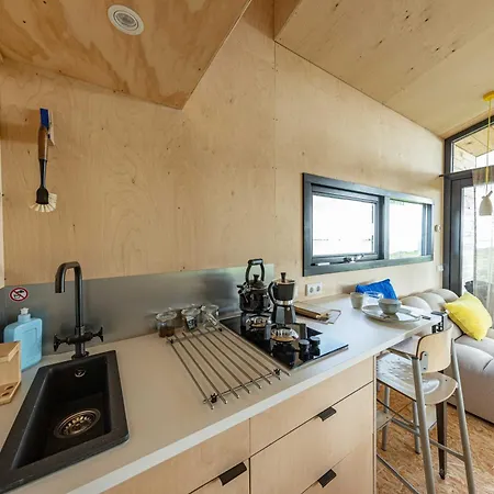 Slapen Op De Dijk - Tiny House Apartment Kraggenburg Exterior photo