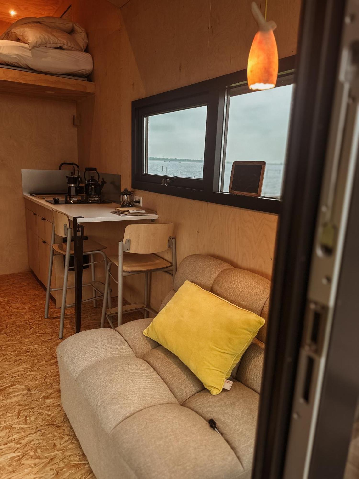 Slapen Op De Dijk - Tiny House Kraggenburg